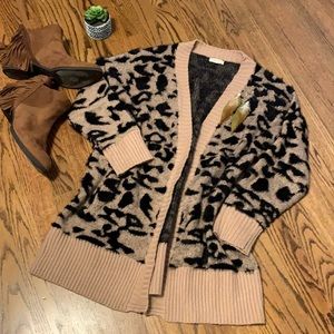 Womens Leopard Print Cardigan Sweater M EUC